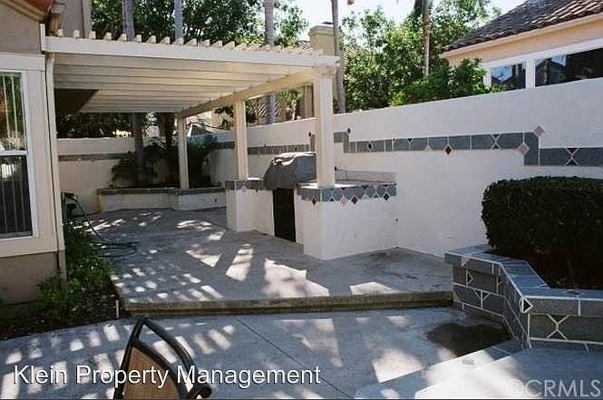2nd image of 17 Bahia
