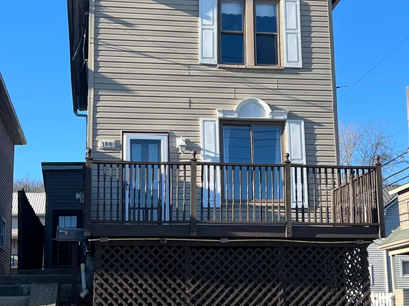 100 W 8th Ave, Tarentum, PA 15084