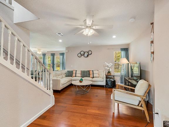 5th image of 1033 Fleming Dr