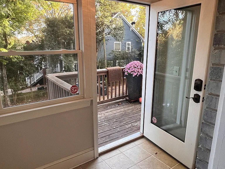 124 N Laurel Ave #3 — Photo 12