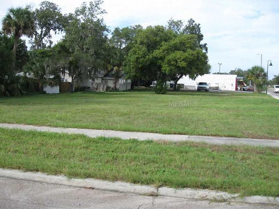 2nd image of 1202 N Fort Harrison Ave