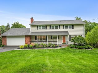 27 E Gate Rd, Danbury, CT 06811