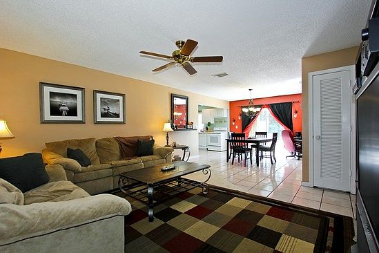 Living Room/Dining Room