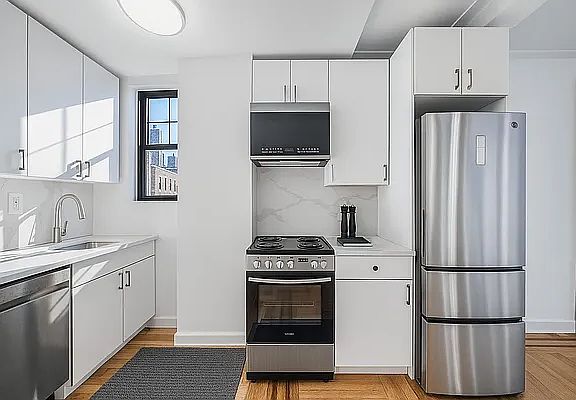 2nd image of 25 E 67th St APT 7