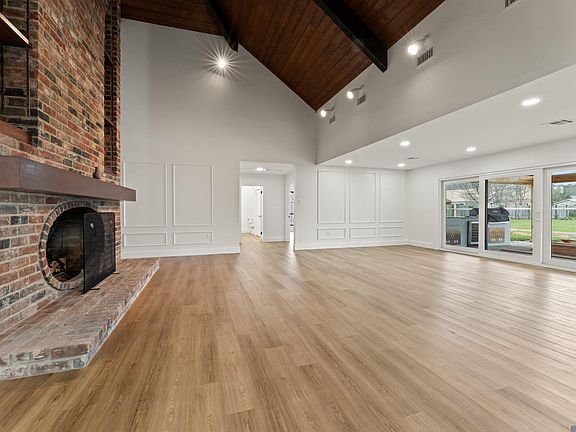 5th image of 5812 Georgetown Ave