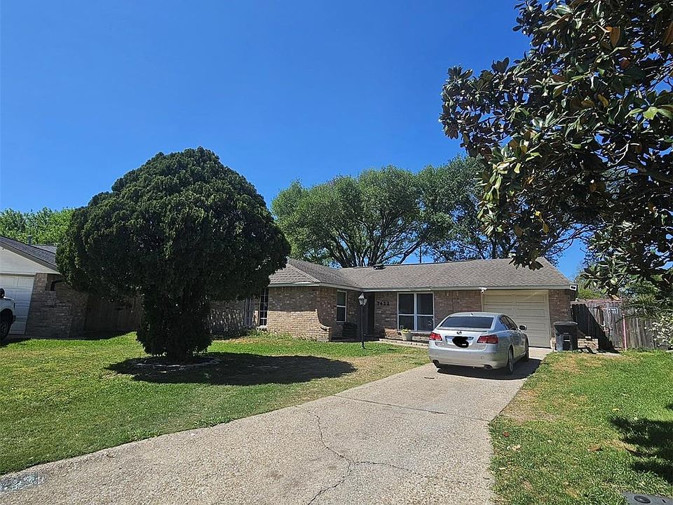 1st image of 7422 Yellow Pine Dr