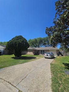 7422 Yellow Pine Dr, Houston, TX, 77040