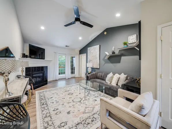 9314 Pine Lake Dr Unit 201, Louisville, KY 40220