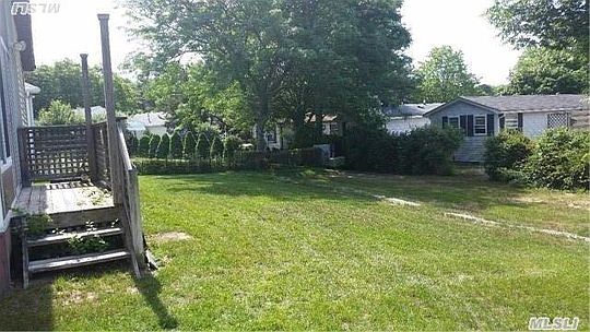 5th image of 30 Dogwood Ln