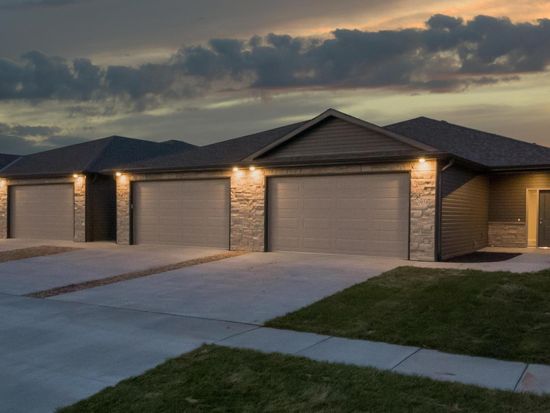 10351 Wayborough Ln, Lincoln, NE 68527