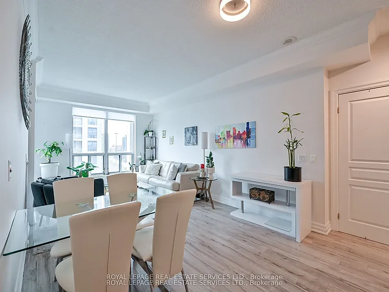 2083 Lake Shore Blvd W #1113 — Photo 12