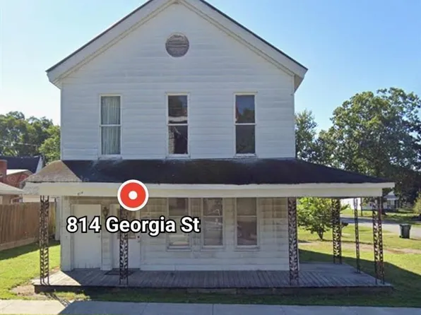 100 S 9th St, Louisiana, MO 63353