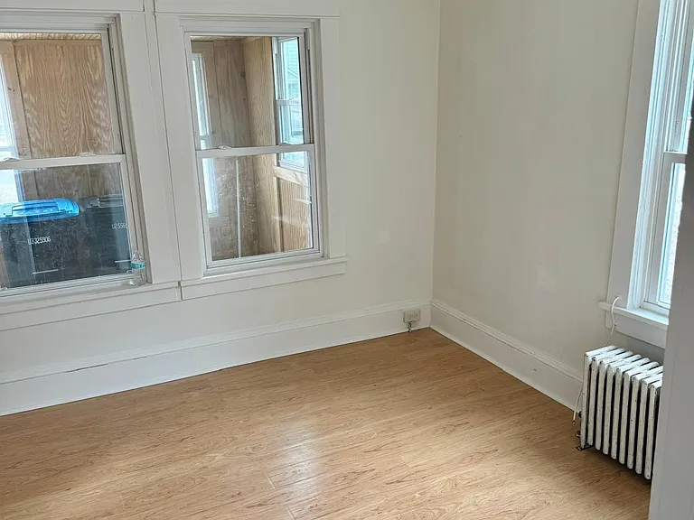 67-69 Glenwood Ave #67 — Photo 8