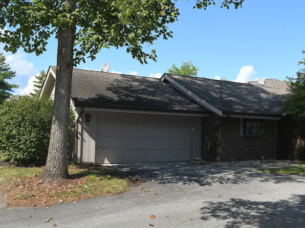 31 Catalpa Way, Columbus, IN 47201