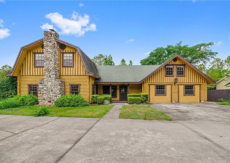 1st image of 10400 Pocket Ln