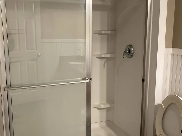 4-6 Sheridan Ave #4A — Photo 14