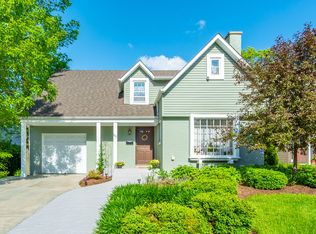 561 N Grant St, Hinsdale, IL
