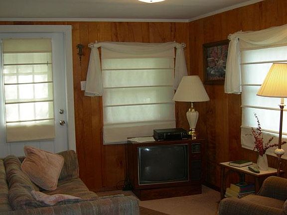 3rd image of 3203 SE 29th Ln #4