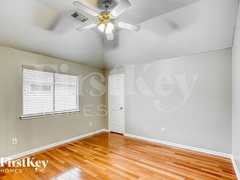 12831 Pheasant Lake Ct — Photo 17