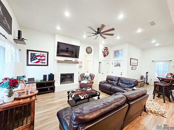 5th image of 204 Abbey Rd