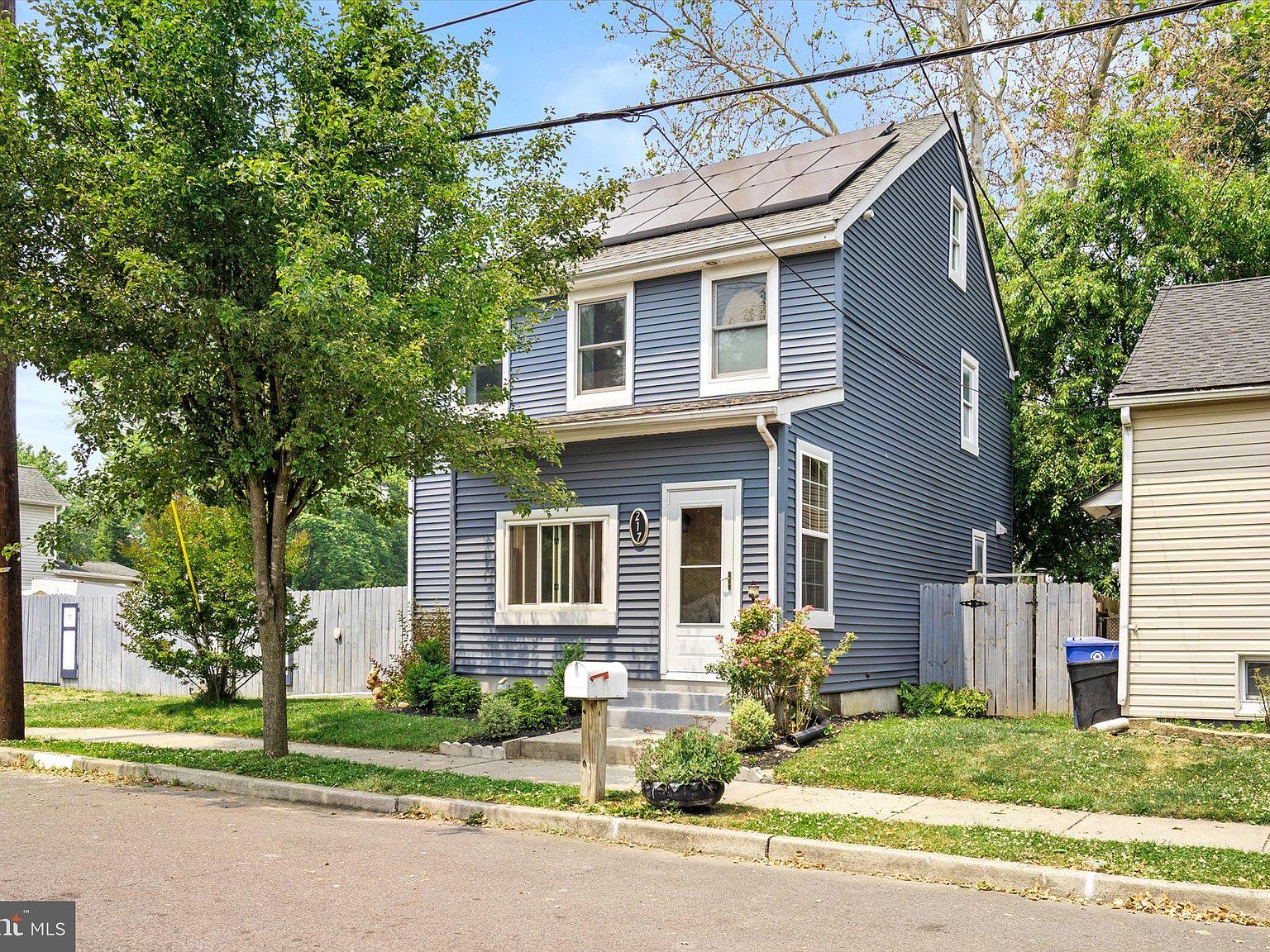217 Front St, Bordentown, NJ 08505 Zillow