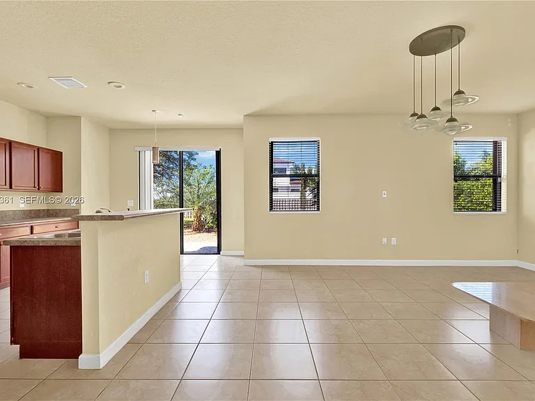 11924 SW 155th Ct — Photo 13