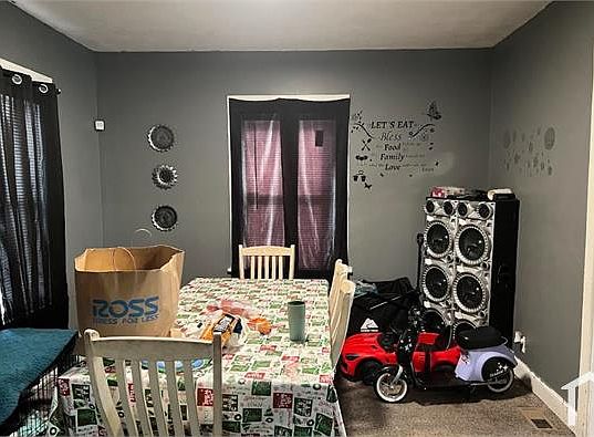 3rd image of 9512 Gaylord Ave