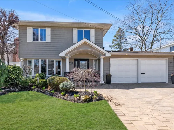 2884 Joyce Lane, Merrick, NY 11566