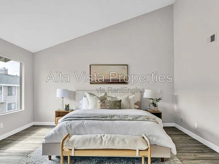 4082 Mahaila Ave #E — Photo 25