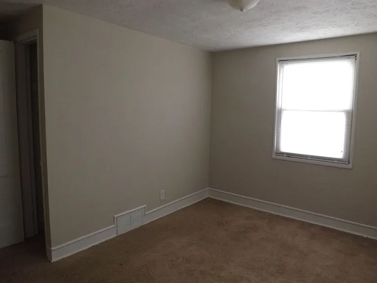 Mulberry Apartments — Photo 6