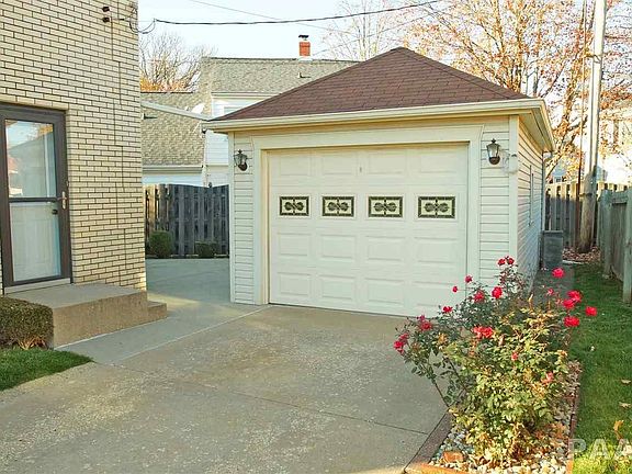 3rd image of 2529 W Sherman Ave