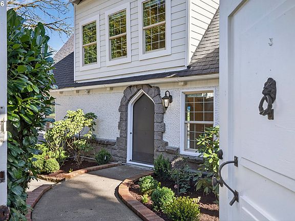 3rd image of 10150 S Riverside Dr