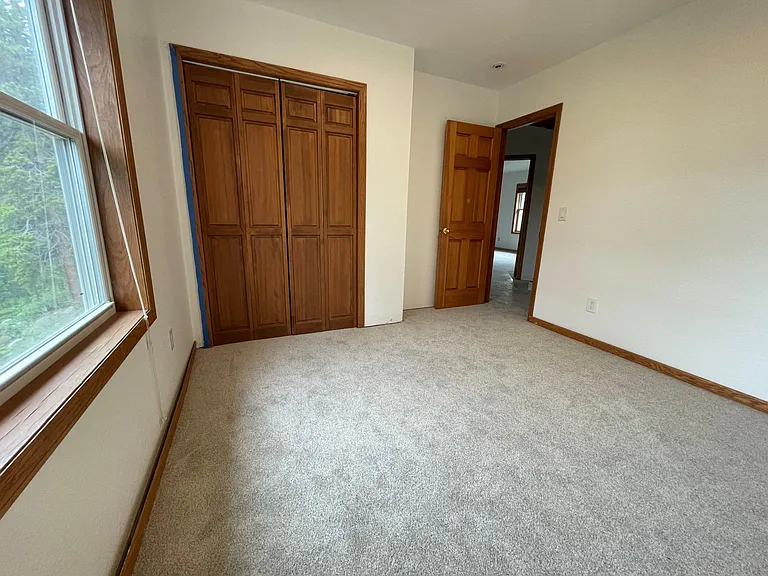 687 Crescent Lake Rd — Photo 24