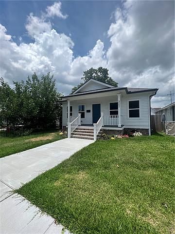 1st image of 307 Florida Blvd