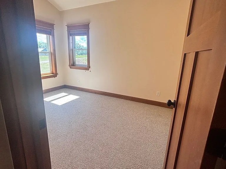 135 Emrie Ln — Photo 47