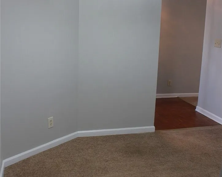 325-8 Waterdown Dr #8 — Photo 6