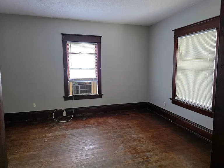 1705 Gillette St — Photo 11