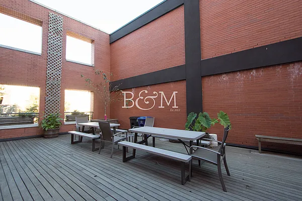 Rented by Brick&Mortar | media 18