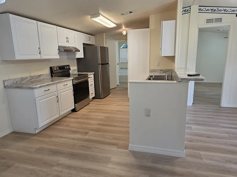29548 Benjamin Dr — Photo 15