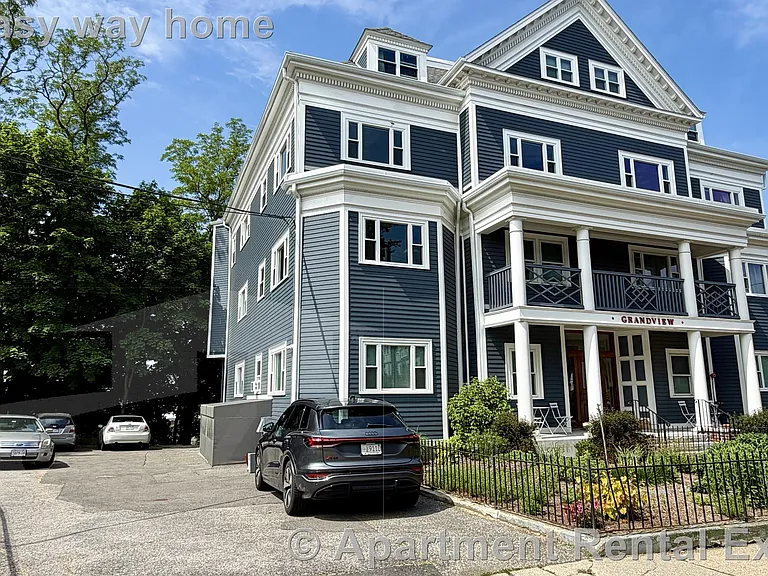82 Munroe St #12 — Photo 17