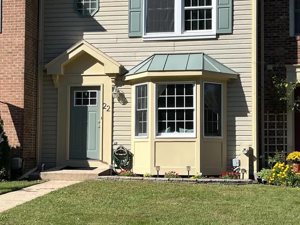 22 Hobb Ct, Perry Hall, MD 21128