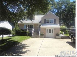6 University Pl, Parlin, NJ 08859