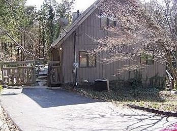 5th image of 13481 Lakewood Dr