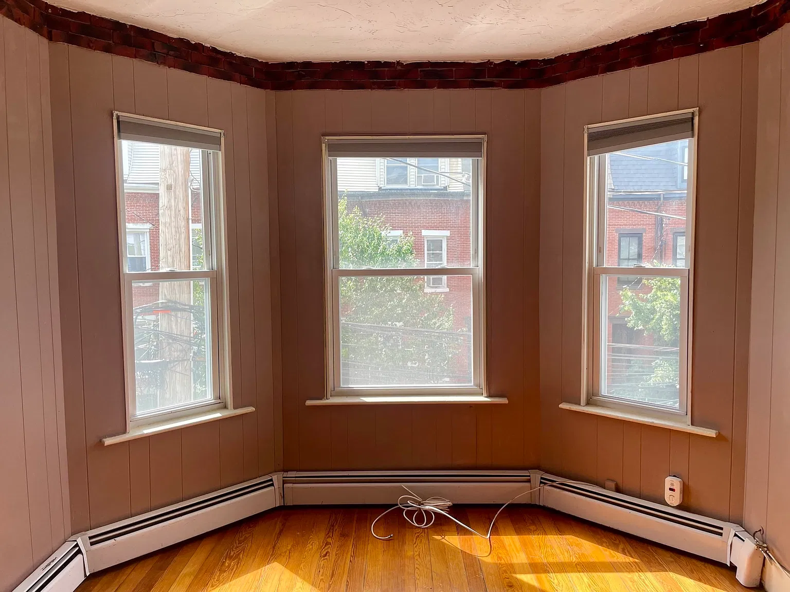 2 bed, 1200 sqft, $2,500 — Photo 2