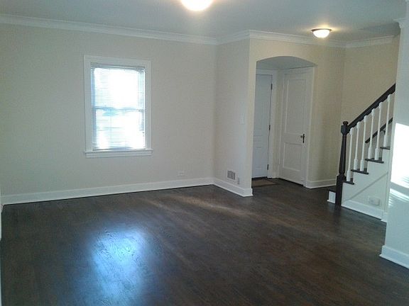 3rd image of 8309 Lowell Ave