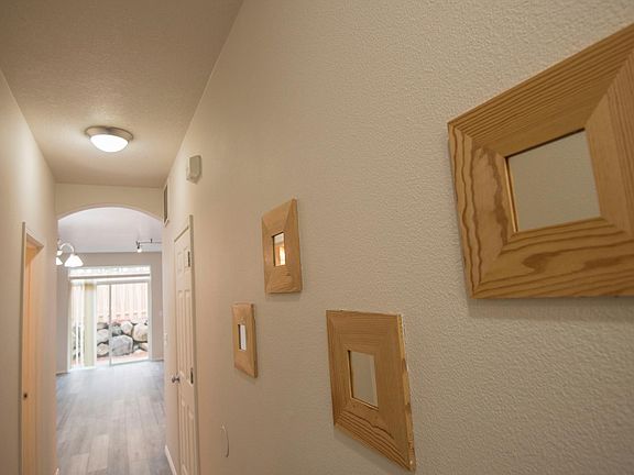 Accent mirrors @ Entry