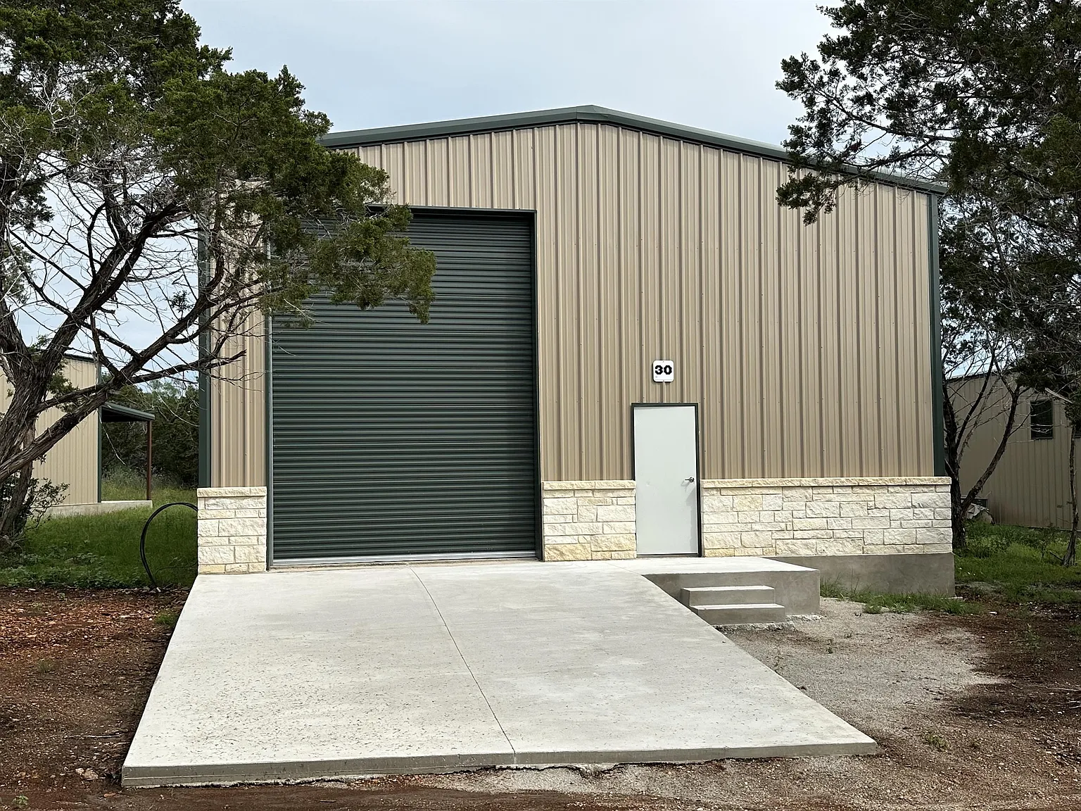 Atomic Warehouse Park - 30 — Photo 1