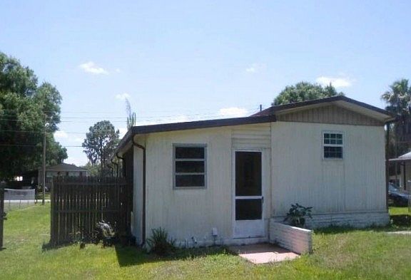 2nd image of 3524 Island Oaks N