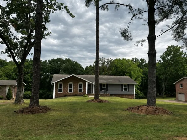 613 Oakwood Ter, Mount Juliet, TN 37122