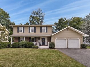 40 Agawam Dr, Wayne, NJ 07470